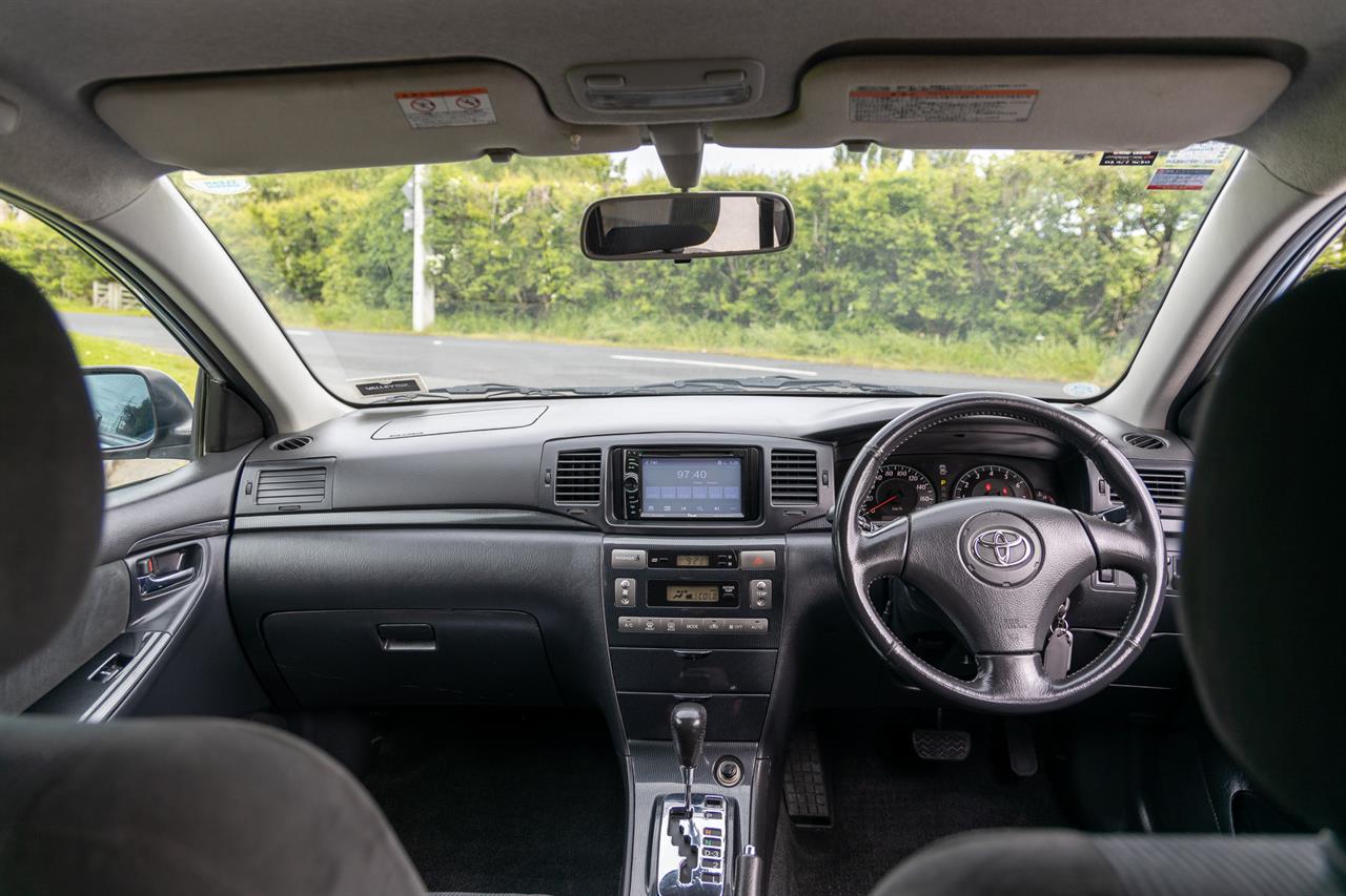 2004 Toyota Fielder