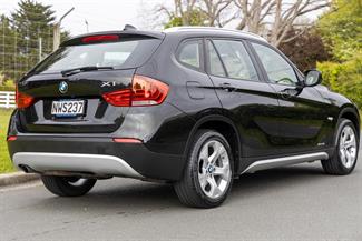 2010 BMW X1 - Thumbnail