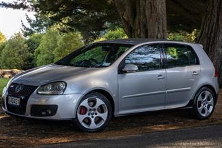 2006 Volkswagen Golf - Thumbnail