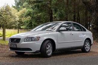 2009 Volvo S40 - Thumbnail