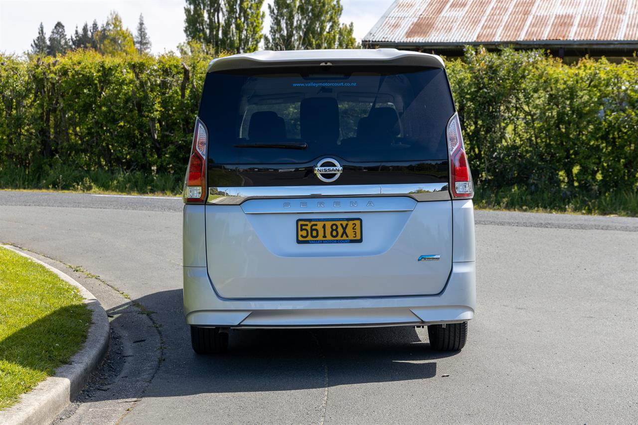 2017 Nissan Serena