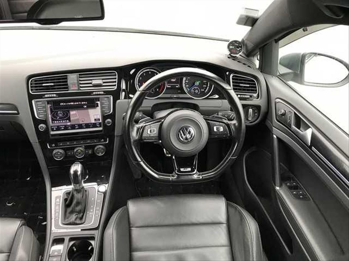 2015 Volkswagen Golf R Variant