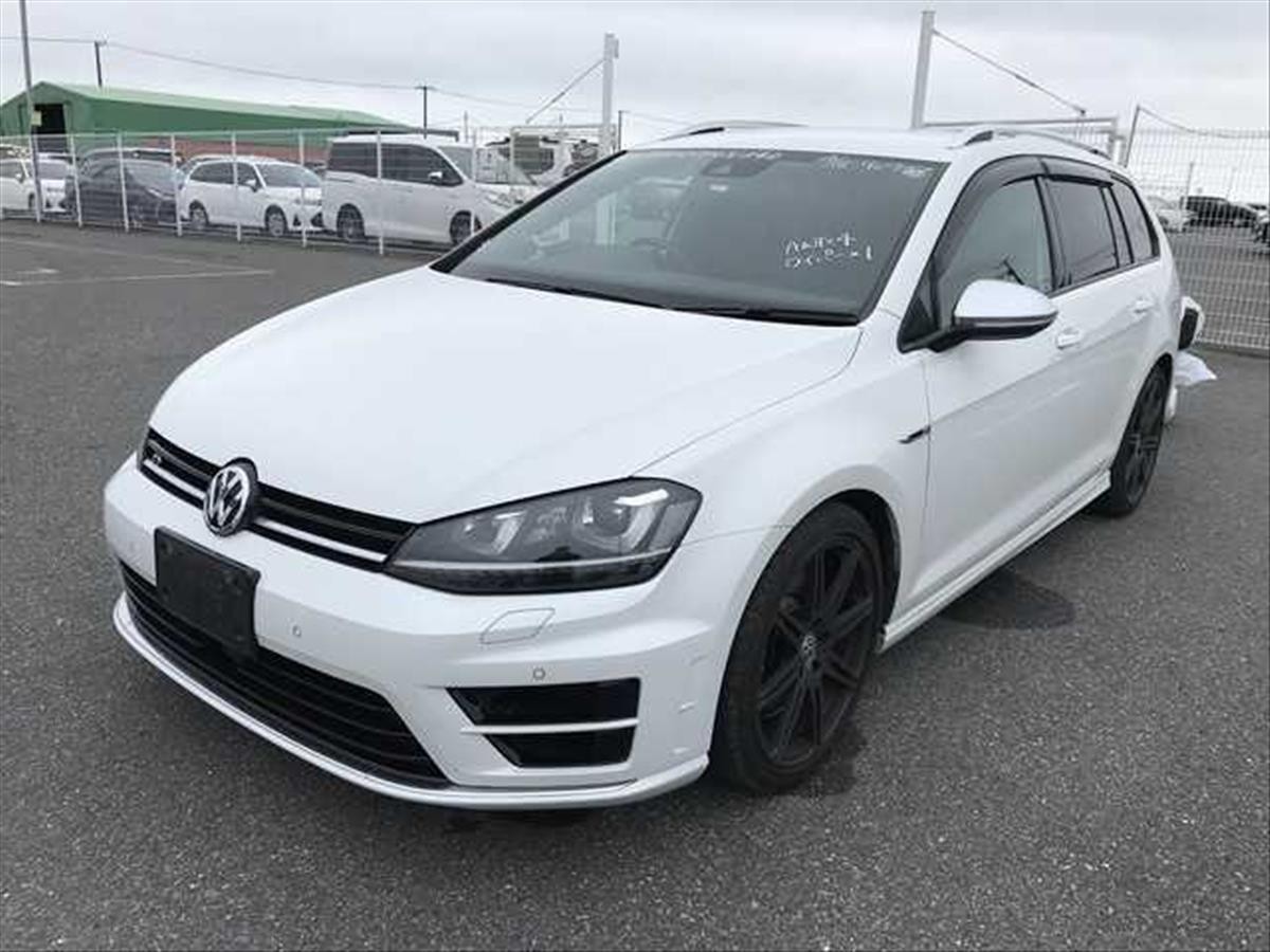 2015 Volkswagen Golf R Variant