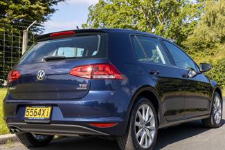 2014 Volkswagen Golf - Thumbnail