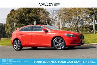 2014 Volvo V40 - Thumbnail