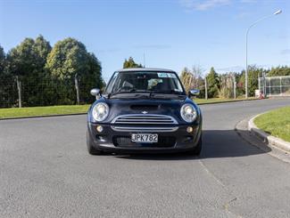 2006 Mini Cooper - Thumbnail