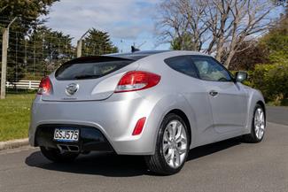 2013 Hyundai Veloster - Thumbnail