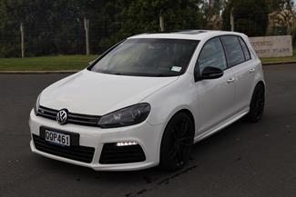 2011 Volkswagen Golf - Thumbnail