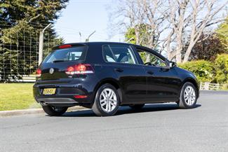 2012 Volkswagen Golf - Thumbnail