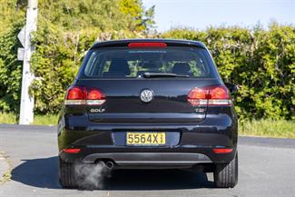 2012 Volkswagen Golf - Thumbnail