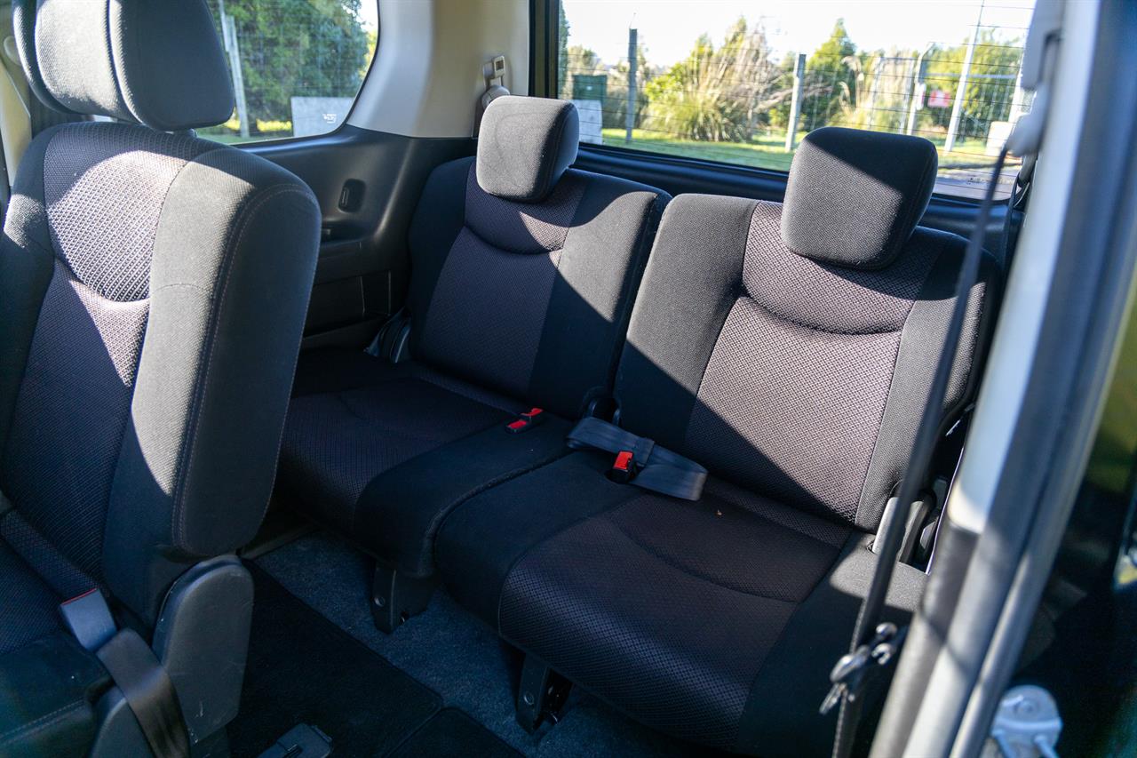 2012 Nissan Serena