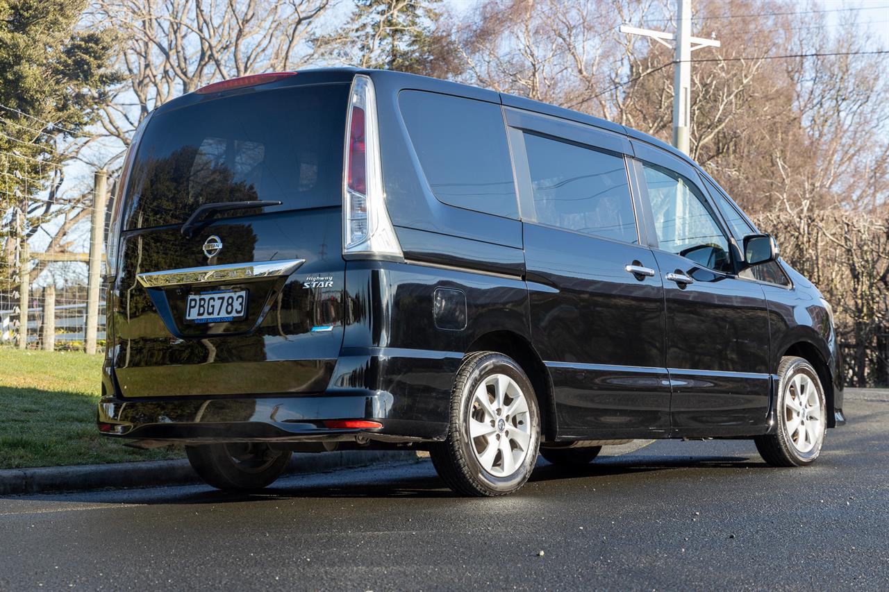 2012 Nissan Serena